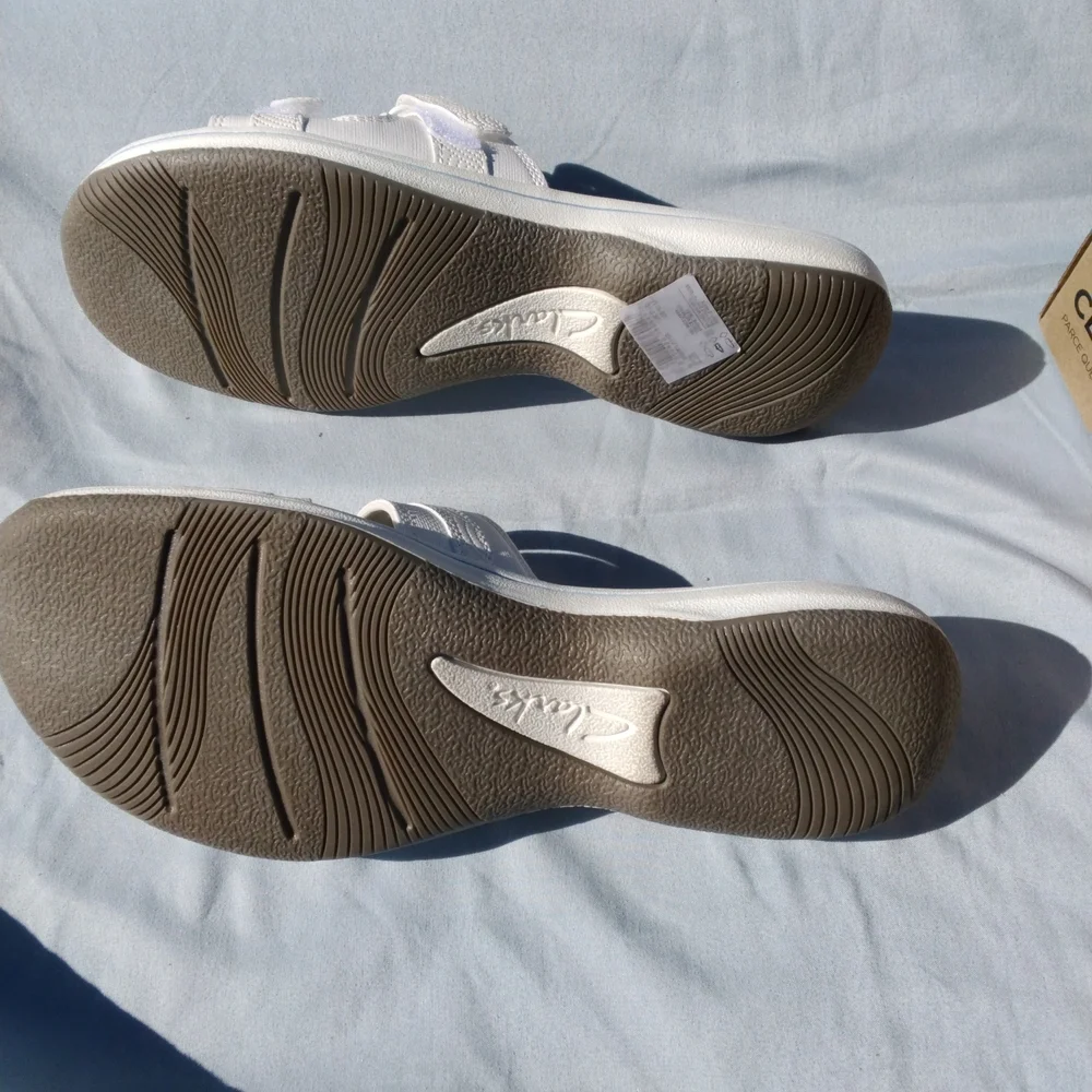 Clarks White Cloudsteppers Dual-Strap Comfort Sandals